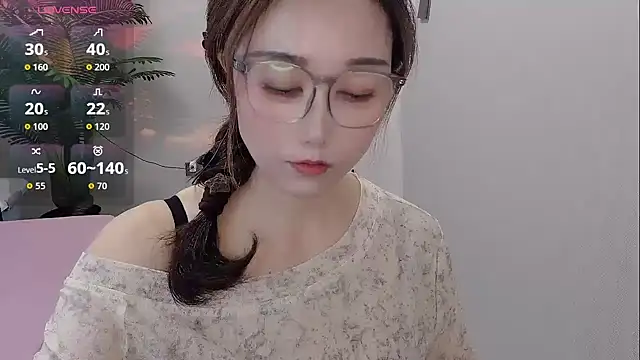 Snapshot of Yunxi- chatting on May 2026 02:05:01 AM Yunxi- online show from May 2026 02:05:01 AM