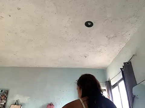 SolMlrena online show from May 2026 11:27:01 PM