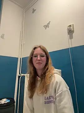 SweetNatalie699 online show from April 2026 07:20:01 PM