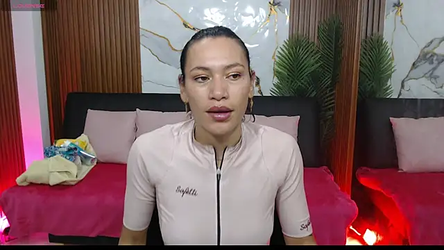 Snapshot of alonddra_tay chatting on April 2026 11:48:02 AM alonddra tay online show from April 2026 11:48:02 AM