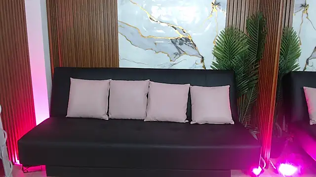 alonddra tay online show from April 2026 11:45:02 AM