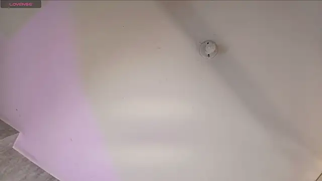 Snapshot of Loren_Jacksoon chatting on April 2026 12:10:02 PM Loren Jacksoon online show from April 2026 12:10:02 PM