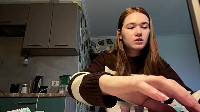 ValiriaX online show from April 2026 01:29:01 PM