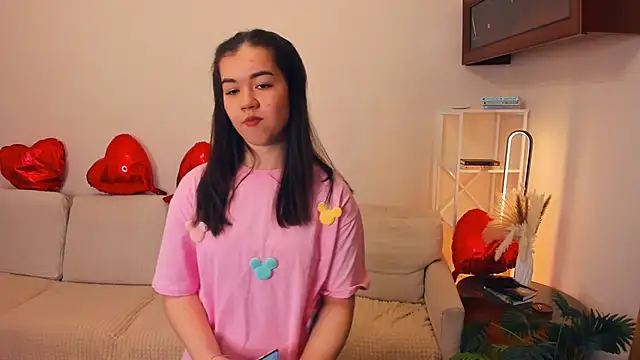 ShanaYock online show from April 2026 07:49:01 PM