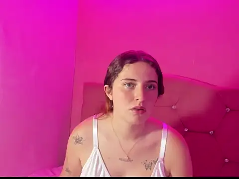 Snapshot of Cherry_Boom18 chatting on April 2026 08:01:02 PM Cherry Boom18 online show from April 2026 08:01:02 PM