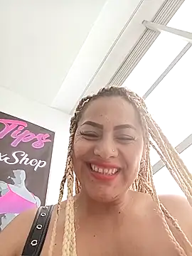 LUISA  07 online show from April 2026 07:58:02 PM