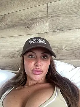 Selenaox online show from June 2026 11:49:01 AM