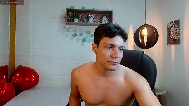 Zayn clausen online show from April 2026 06:24:01 PM