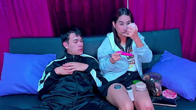 Snapshot of WhyNotDestroy chatting on April 2026 04:30:01 AM WhyNotDestroy online show from April 2026 04:30:01 AM