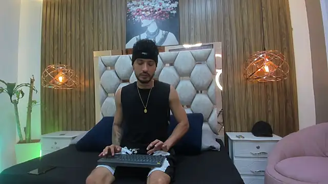 denis winslow online show from April 2026 07:20:01 PM