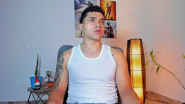 Snapshot of Gersonzt chatting on July 2026 10:43:02 PM Gersonzt online show from July 2026 10:43:02 PM