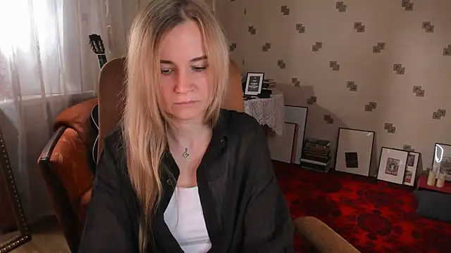 MiaSparkes online show from June 2026 11:21:02 AM