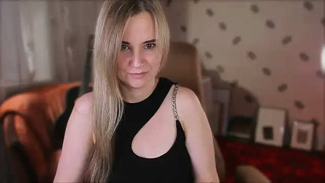 MiaSparkes online show from July 2026 11:09:01 AM