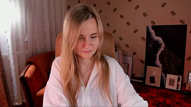 MiaSparkes online show from June 2026 11:18:02 AM
