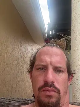 youngwildfreee online show from April 2026 05:14:02 PM