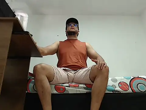 Masterboy00 online show from April 2026 02:33:01 PM