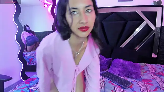 Snapshot of Kary_Garcia1 chatting on June 2026 01:49:01 PM Kary Garcia1 online show from June 2026 01:49:01 PM