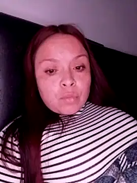 Snapshot of Lina19_93 chatting on April 2026 05:06:02 PM Lina19 93 online show from April 2026 05:06:02 PM