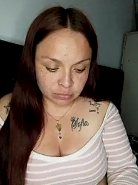 Snapshot of Lina19_93 chatting on April 2026 05:08:02 AM Lina19 93 online show from April 2026 05:08:02 AM