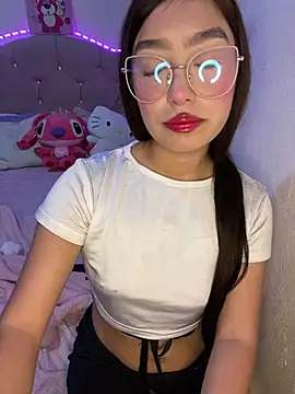 Miakittyyy online show from June 2026 10:53:02 PM