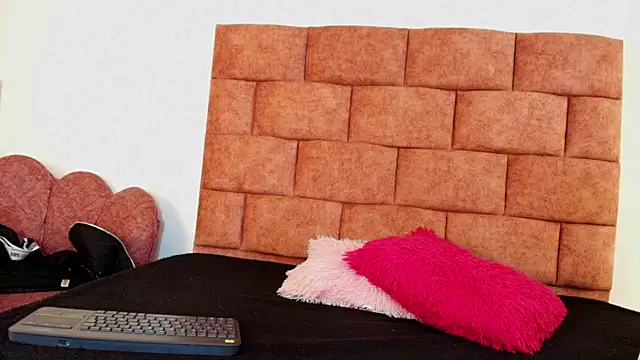 Mia Nasty Dirty online show from April 2026 08:45:02 PM