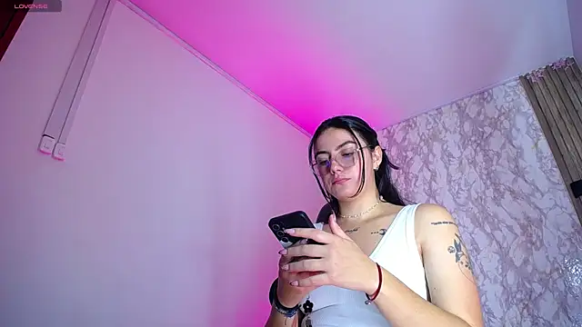 Miss Merlin  online show from April 2026 04:24:02 AM