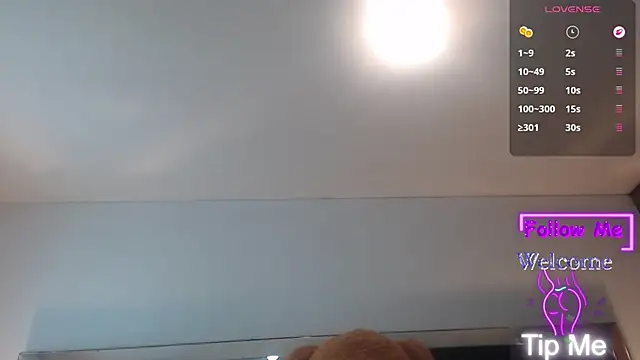 MoonBlue95 online show from May 2026 11:55:02 PM