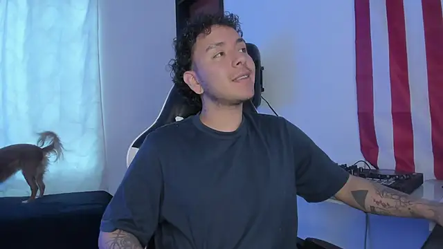 alexmontesco online show from April 2026 10:17:02 PM