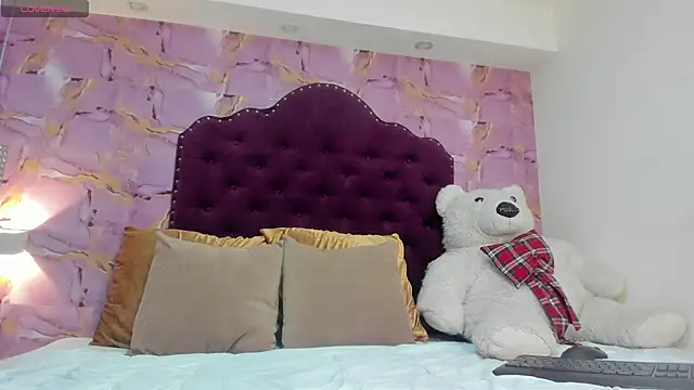 luna bloomm  online show from July 2026 06:09:02 AM