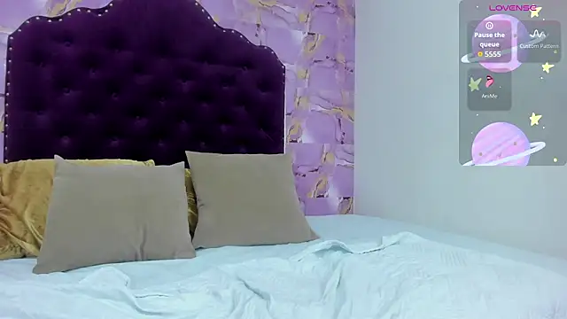 luna bloomm  online show from July 2026 04:08:02 AM