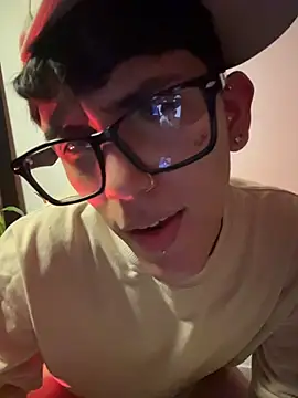 Snapshot of Poison_Boys chatting on June 2026 07:06:01 AM Poison Boys online show from June 2026 07:06:01 AM