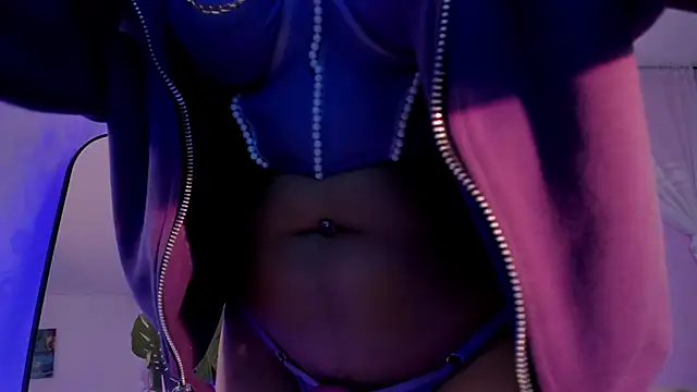 honey m00n online show from April 2026 07:58:02 PM