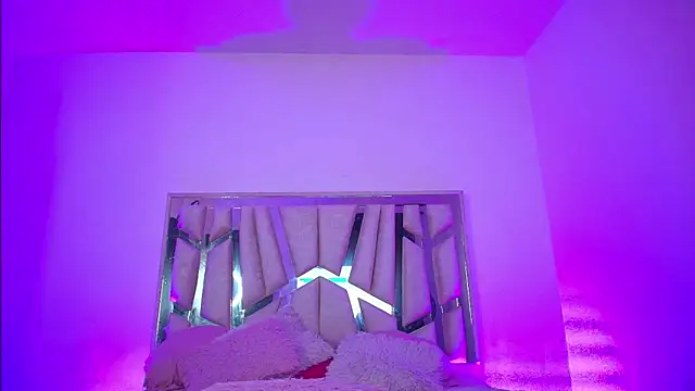 Melinna999 online show from April 2026 06:08:02 PM