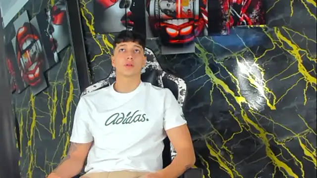 Snapshot of eithan_boy_ chatting on April 2026 12:06:02 PM eithan boy online show from April 2026 12:06:02 PM