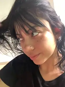 NefertitiXO online show from June 2026 03:00:01 PM