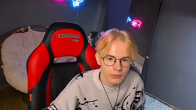 Liam Blair online show from April 2026 05:47:01 AM