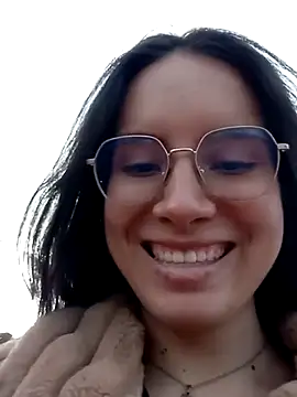 Lilith0423 online show from May 2026 10:28:01 PM