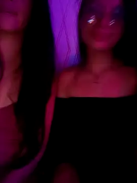 Lilith0423 online show from May 2026 04:22:02 AM