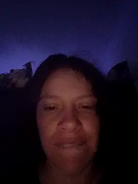 angelplu online show from April 2026 08:11:01 PM