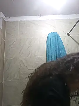 angelplu online show from April 2026 06:45:02 PM