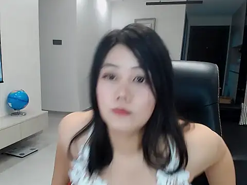 Feifei123521 online show from April 2026 06:27:01 AM