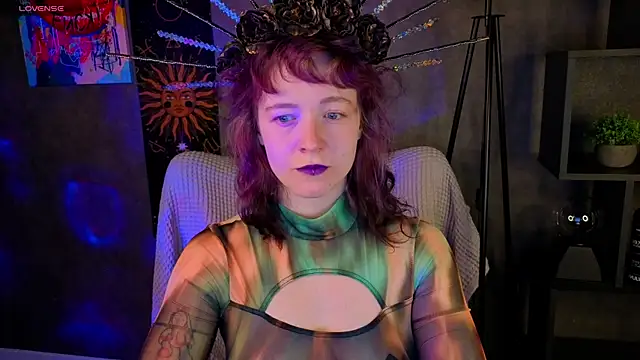 Snapshot of Ricki_Bloom chatting on July 2026 01:03:02 AM Ricki Bloom online show from July 2026 01:03:02 AM