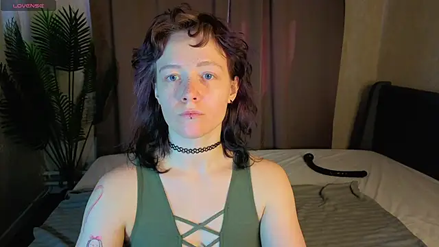 Ricki Bloom online show from April 2026 09:05:02 AM