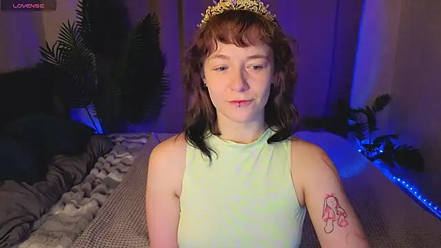 Ricki Bloom online show from May 2026 09:28:02 AM