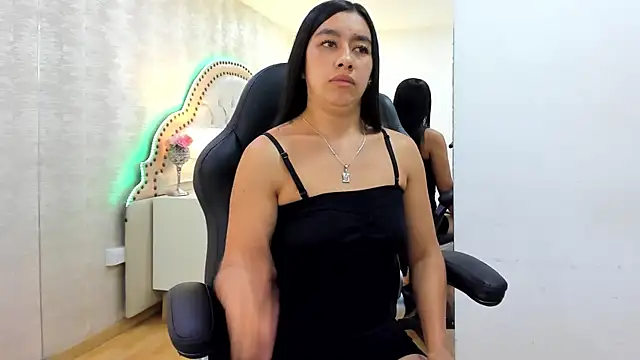 AlenaColeman online show from May 2026 01:44:01 PM