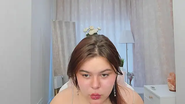Lisa Terry online show from April 2026 09:24:02 AM