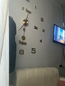 Snapshot of exotica222 chatting on April 2026 05:31:01 PM exotica222 online show from April 2026 05:31:01 PM