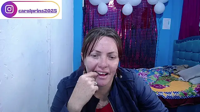 Snapshot of carolinhe26 chatting on April 2026 01:36:02 PM carolinhe26 online show from April 2026 01:36:02 PM
