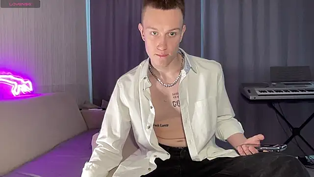 Travis Gracile online show from May 2026 08:09:02 AM