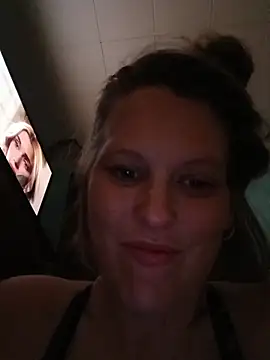 Snapshot of BOUNCYdddBRE chatting on April 2026 08:29:02 AM BOUNCYdddBRE online show from April 2026 08:29:02 AM